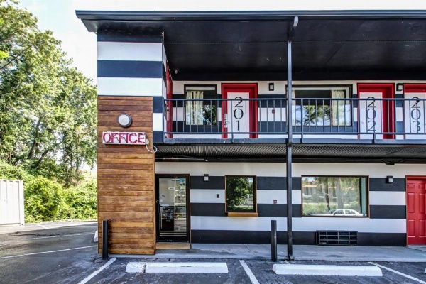 The Asheville Inn image 17